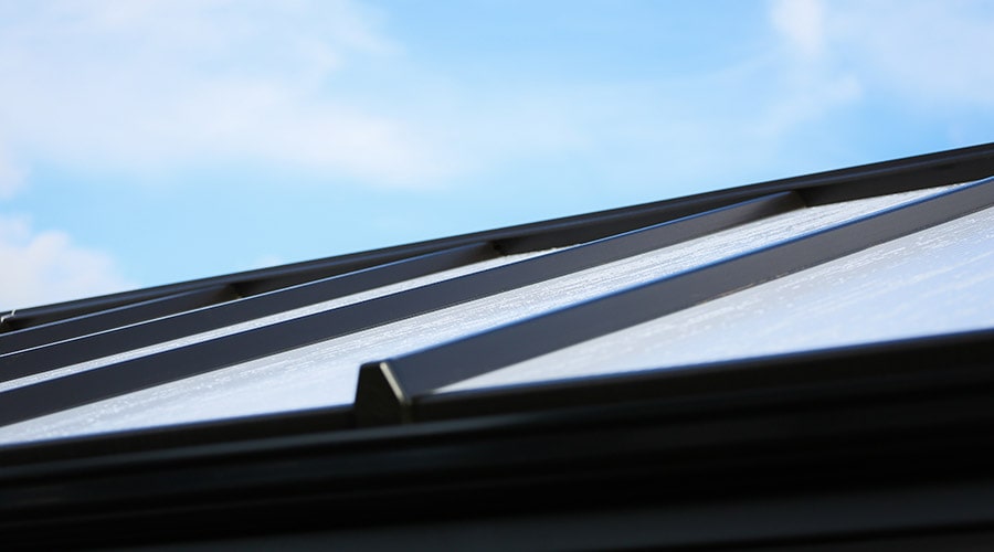 Replacement Conservatory Roofs: Glass, Tiled or Hybrid?